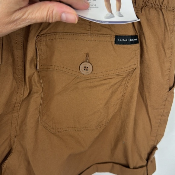 Sanctuary Social Standard Women's XL Hero Utility Short Brown Convertible NWT - Picture 7 of 14